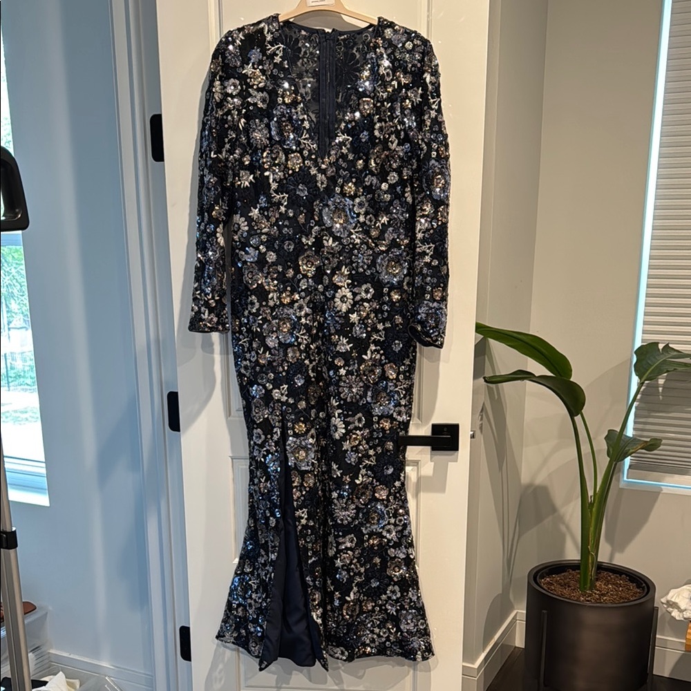 Dress the Population Navy Floral Sequin Long Sleeve Gown - Picture 5 of 11